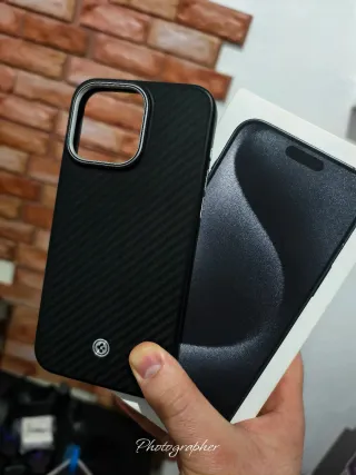 IPhone 15 Pro Max 256GB + Funda Spigen