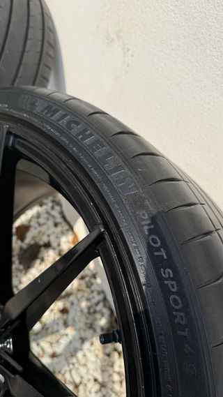La Chanti Performance 21" + Michelin Ps4s