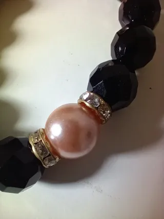 Pulsera Vintage Negra y Rosa con perlas