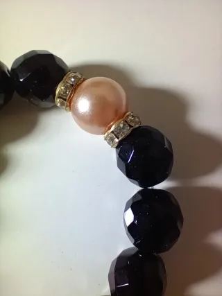 Pulsera Vintage Negra y Rosa con perlas