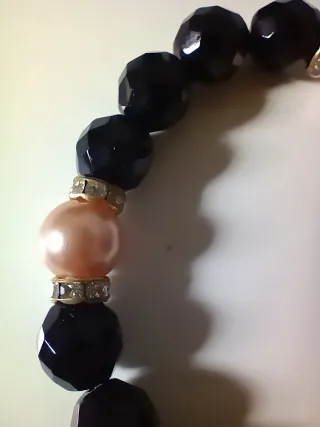 Pulsera Vintage Negra y Rosa con perlas