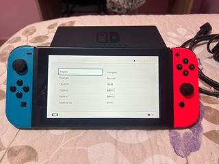 Nintendo Switch 1 Azul y Roja.