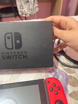 Nintendo Switch 1 Azul y Roja.