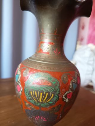 Jarrón de latón decorado 30 cm