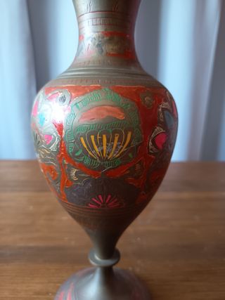 Jarrón de latón decorado 30 cm