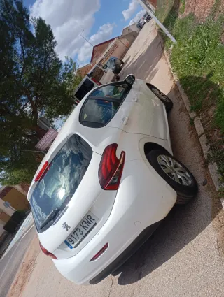 Peugeot 208 2018
