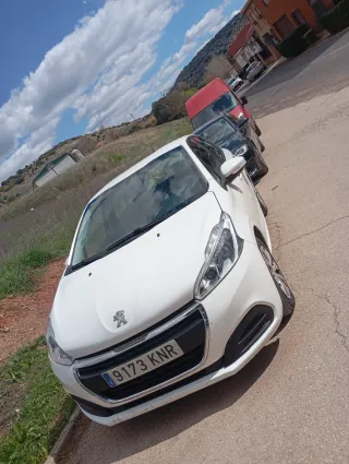 Peugeot 208 2018