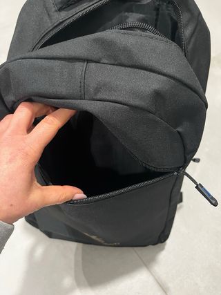 Zaino nero unisex con logo groupintown