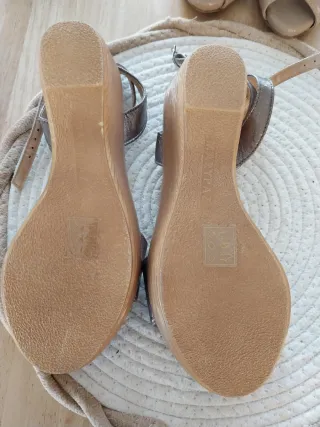 Sandalias Mary Paz plateadas talla 38