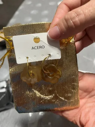 Pendientes aro flor dorados