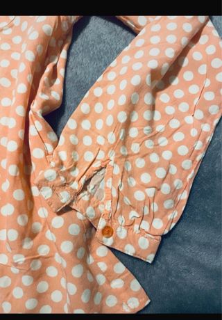 Blusa fluida lunares rosa  y blanco