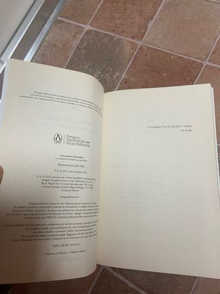 Una patria con madre / Motherland