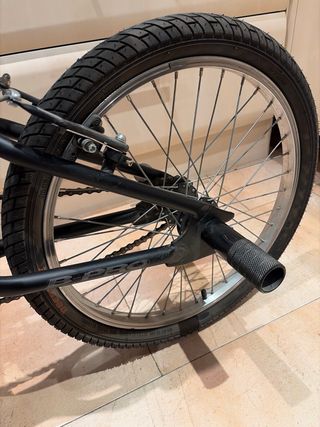 Bicicleta BMX B-PRO Negra