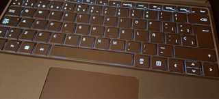 Teclado Microsoft Surface Pro sin abrir