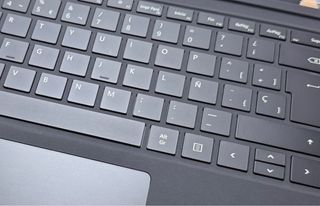 Teclado Microsoft Surface Pro sin abrir