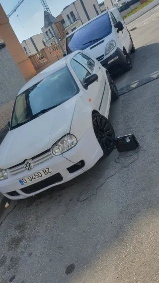 Volkswagen Golf 2003