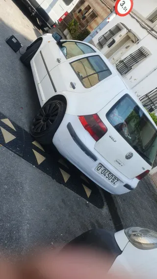 Volkswagen Golf 2003
