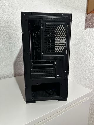 Caja PC Mars Gaming Negra y Dorada