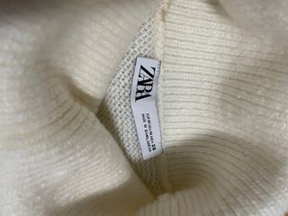 Chaleco Zara cuello vuelto mujer blanco