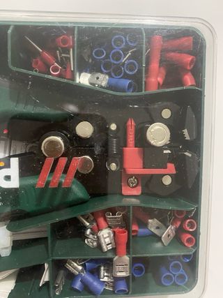 Kit Tenazas Pelacables y Crimpadora Parkside