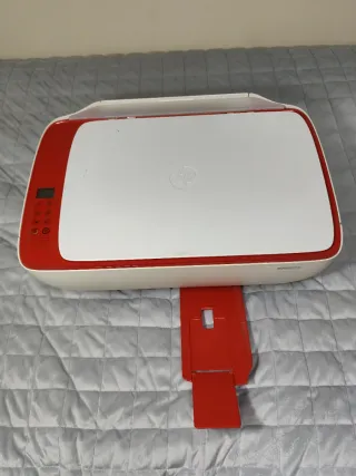 Impresora HP Roja y Blanca