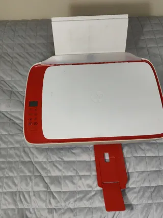 Impresora HP Roja y Blanca