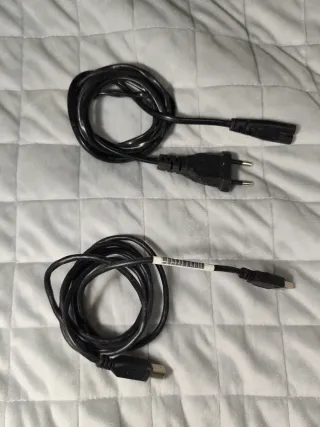 Impresora HP Roja y Blanca