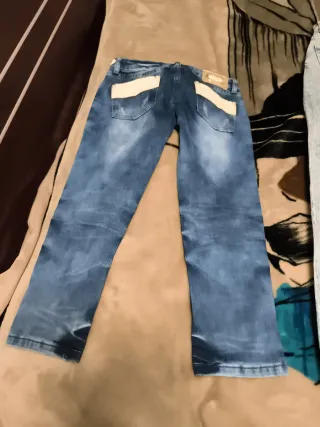 Pantalones vaqueros y rosas