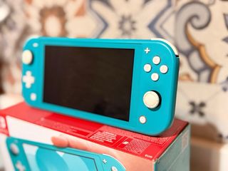 Nintendo Switch Lite Completa