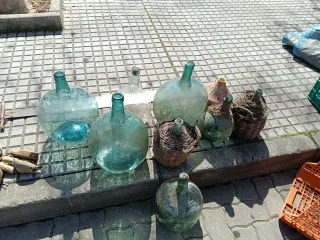 Garrafones de vidrio grandes