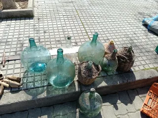 Garrafones de vidrio grandes