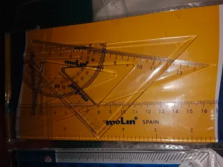 Set Reglas pequeñas para patronaje a escala.