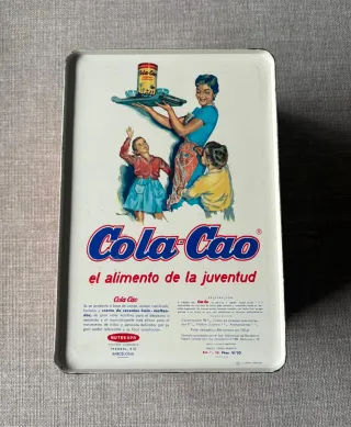 Caja antigua Colacao flores naranjas