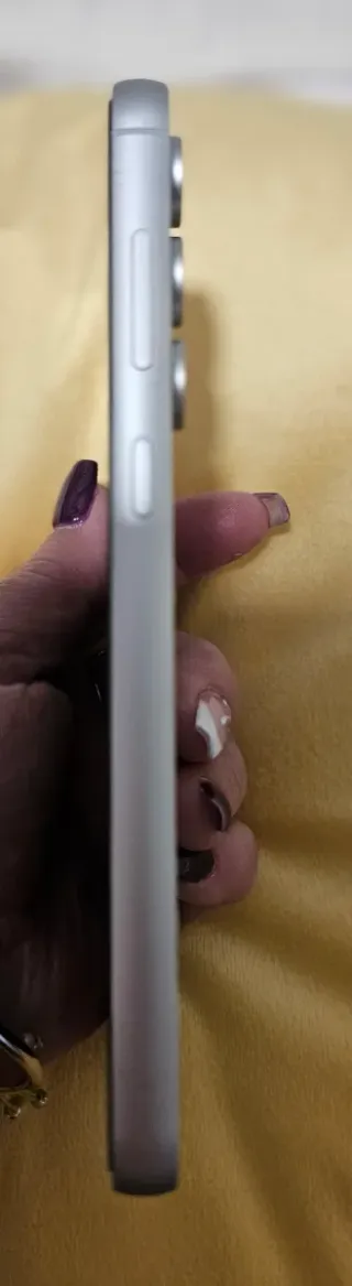 Samsung Galaxy S23 FE