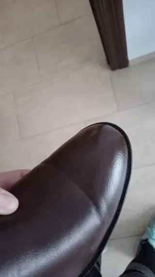 Botines marrones con tachuelas