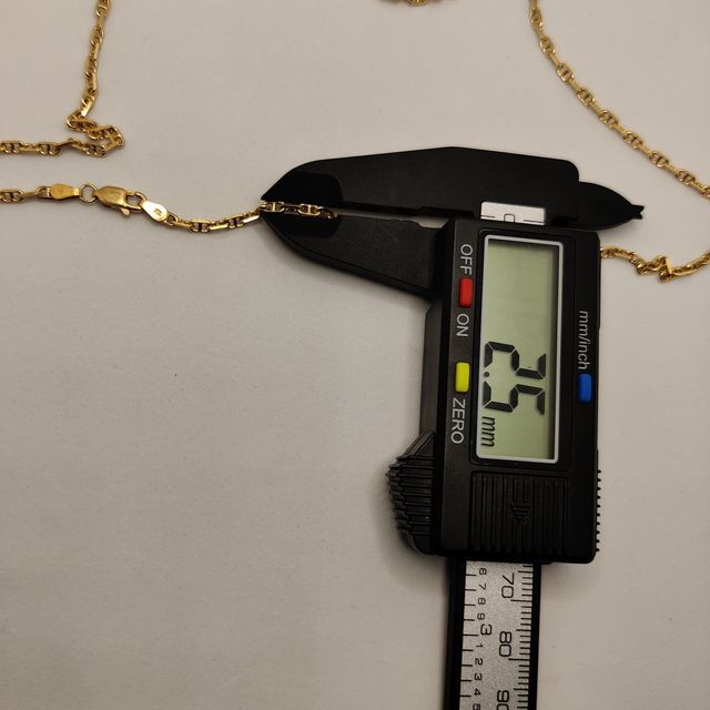 Cadena de oro de 18k. Peso: 13.09 g.