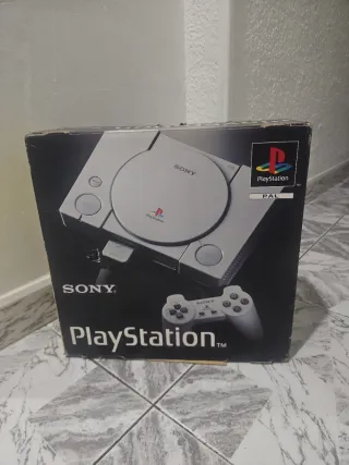 Consola PlayStation 1 (PS1) averiada