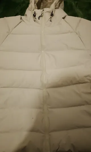 Chaqueta acolchada blanca