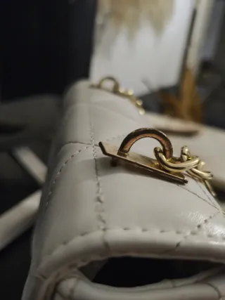 Zapatillas Nike y Bolso Prada Blanco