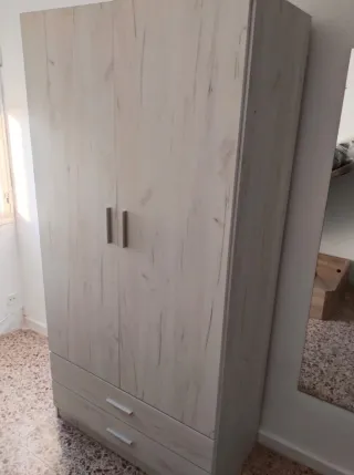 Liquidación de muebles armario habitación barato