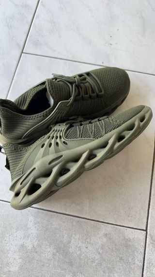 Scarpe da ginnastica verdi taglia 43