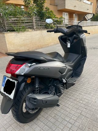 Yamaha Nmax 125 Gris