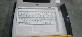 Ordenador portátil Airis blanco 7 pulgadas