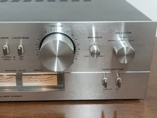 Amplificador Akai AM-2350 Plata