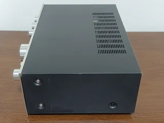 Amplificador Akai AM-2350 Plata