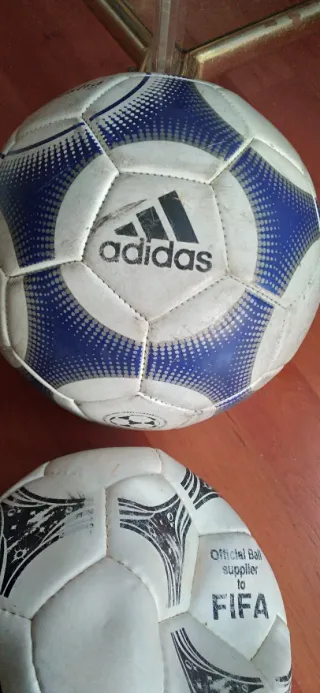 2 Palloni da Calcio Adidas FIFA