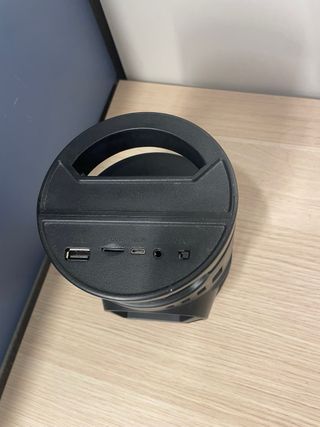 Altavoz Bluetooth Innova con Luces