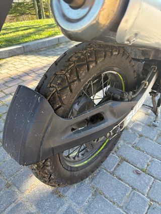 Suzuki Freewind 650 Adventure