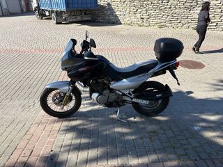 Suzuki Freewind 650 Adventure