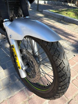 Suzuki Freewind 650 Adventure